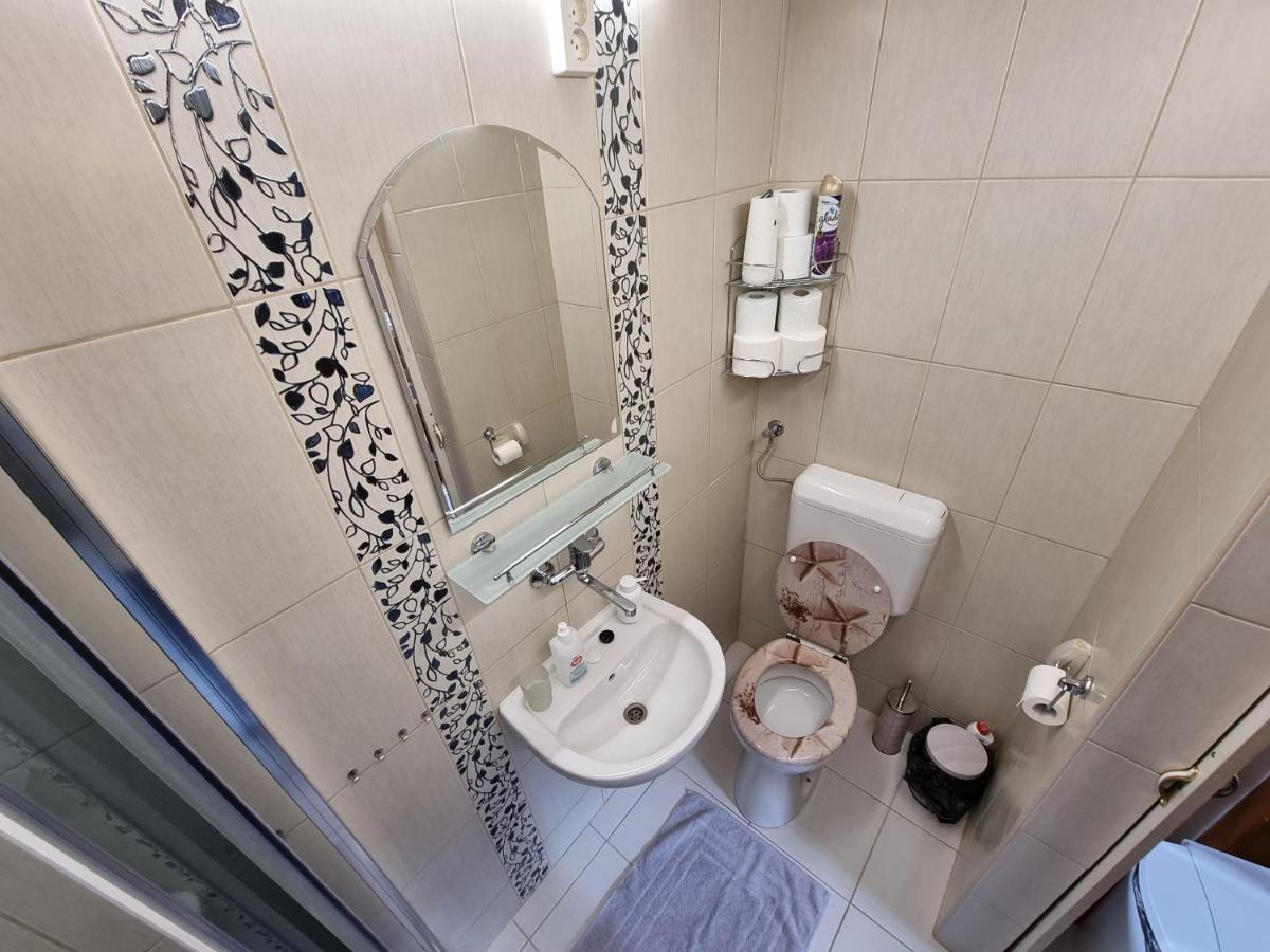 Little Cozy Apartman Miskolc Exterior photo