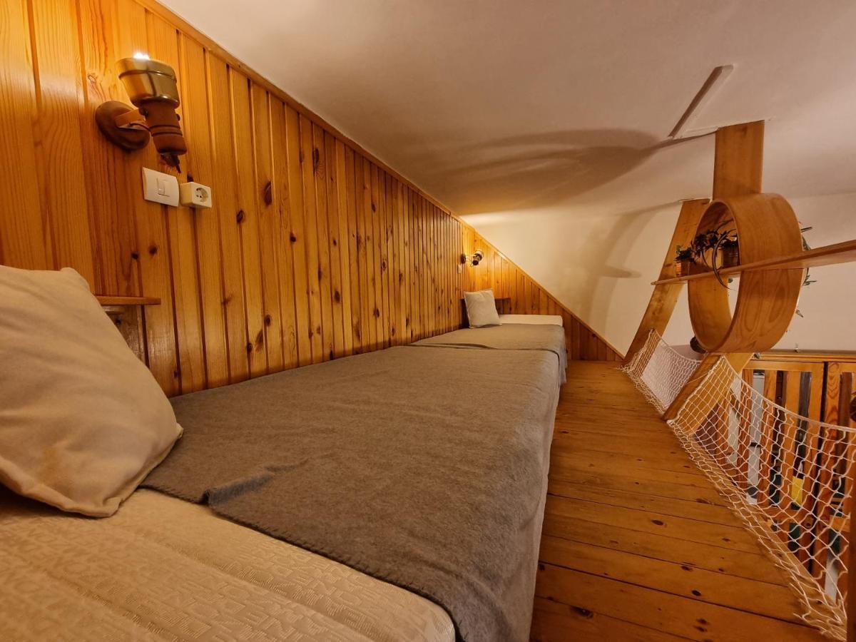 Little Cozy Apartman Miskolc Exterior photo