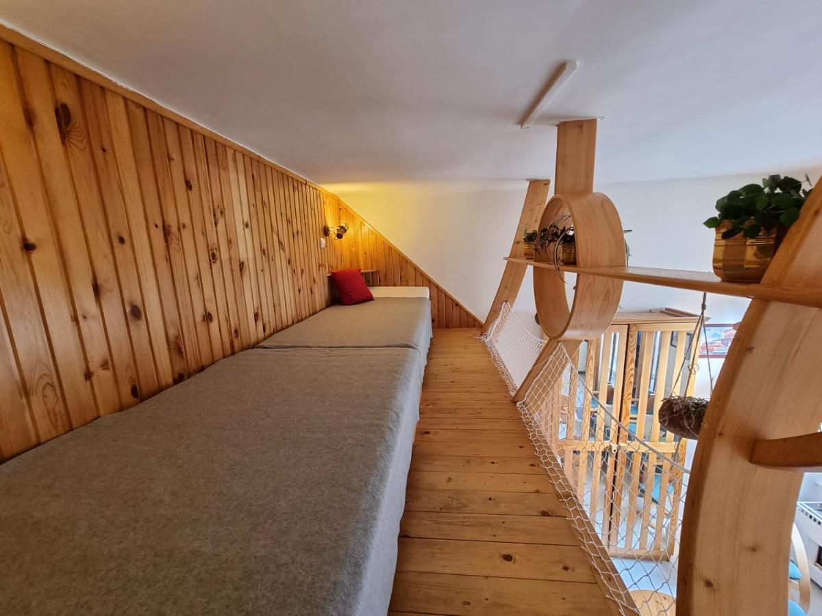 Little Cozy Apartman Miskolc Exterior photo