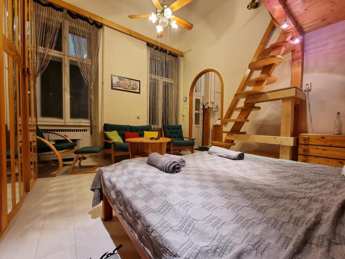 Little Cozy Apartman Miskolc Exterior photo